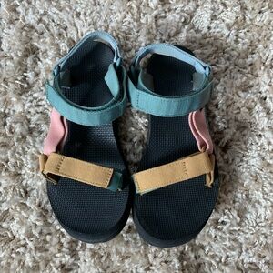 TEVA Women’s Original Universal sandals